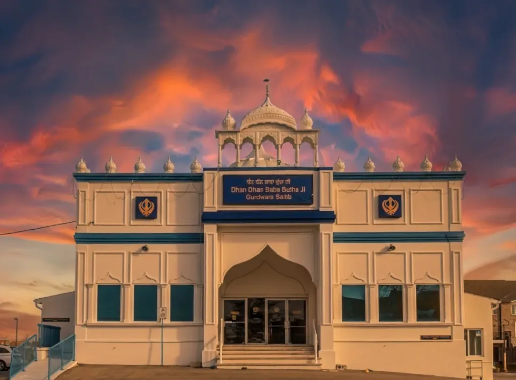 Sikh wedding photography at Oakville Gurdwara (Dhan Dhan Baba Ji), captured by Cinematic RGB Wedding Photography & Videography.