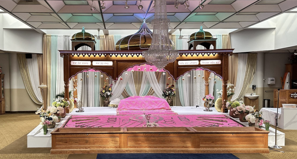 Sikh wedding at Dunwin Gurdwara (Shiromani Sikh Sangat) in Mississauga by Cinematic RGB Photography & Videography.